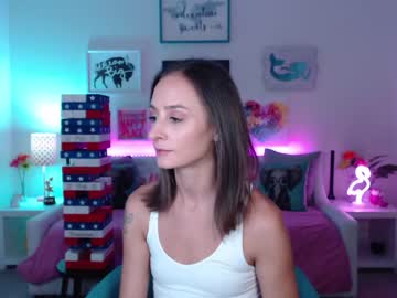 webcam girl holihurricane live cam image #6345491