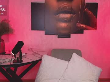 webcam girl noreenestabrooks live cam image #10906136