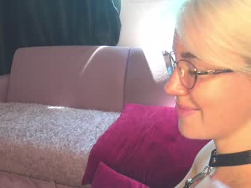 webcam girl xtina__ live cam image #3023989