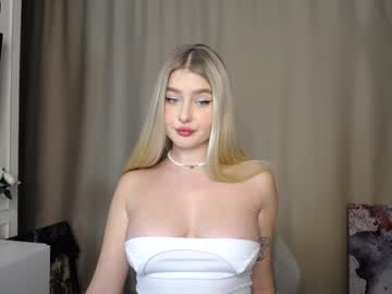 webcam girl cute18cute live cam image #7857385