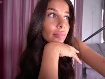 webcam girl innocentemmy live cam image #10366206
