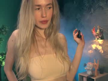 webcam girl lolly_bella_ live cam image #850206