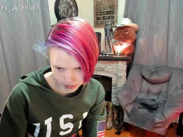 webcam girl murbears_world live cam image #3203760