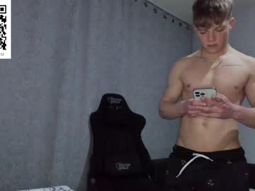 webcam man hogrider192 live cam image #8801319