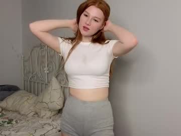 webcam girl foxxx_tail live cam image #12144243