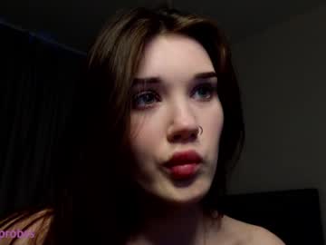 webcam girl minnietammy live cam image #9542523