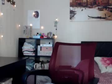 webcam girl hugetittiesgerda live cam image #2842913