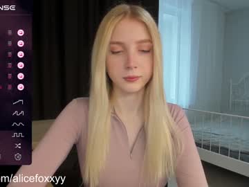 webcam girl oh_honey_ live cam image #7743238