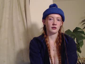 webcam girl dominiquemystique live cam image #7334609