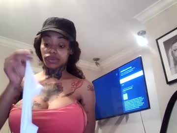 webcam girl creamyexotica live cam image #989202