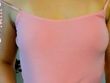 webcam girl molly__meow live cam image #8887770