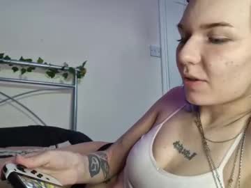 webcam girl lizzyylovesick live cam image #9559445