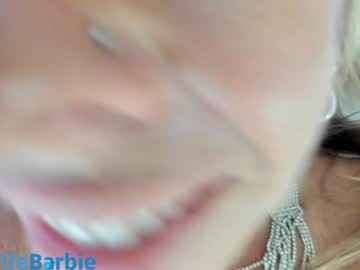 webcam girl wildwifebarbie live cam image #12932878