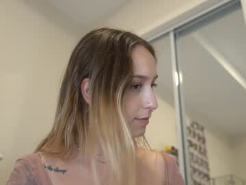 webcam girl petite_fuck live cam image #6202927