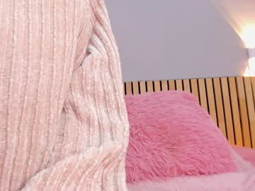 webcam girl little_effy18 live cam image #7347197