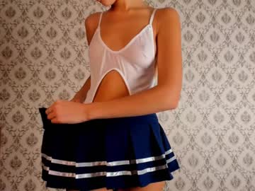 webcam girl amandamedrano live cam image #4051428