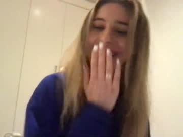 webcam girl blaireisback live cam image #6100092