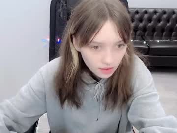 webcam girl wnixxmill live cam image #1133729
