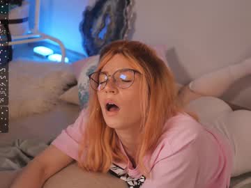 webcam girl illegaldream live cam image #6809797