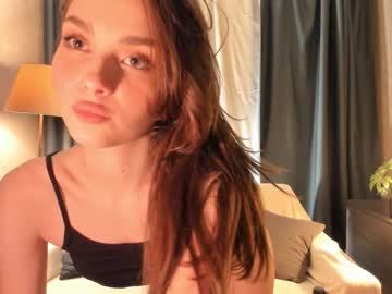 webcam girl scarletmore live cam image #9395124