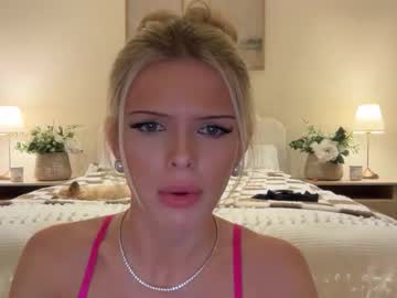 webcam girl mishapalmer live cam image #12445577