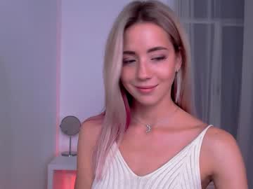 webcam girl emmi_rosee live cam image #112653