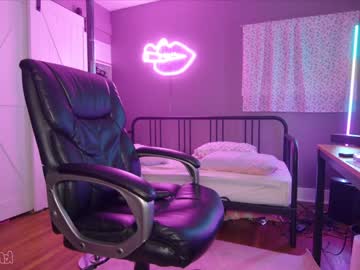 webcam girl aynmarie live cam image #9470659