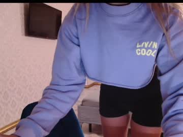 webcam girl bitter_moon live cam image #5865511
