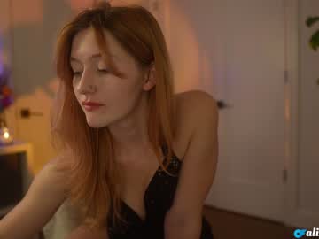 webcam girl alisonrouge live cam image #4790085