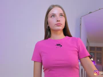 webcam girl mango_shake live cam image #1992612
