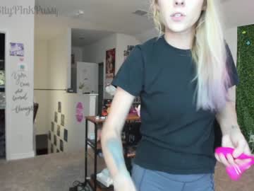 webcam girl pr3ttyp1nkpussy live cam image #3538546