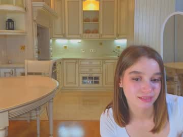 webcam girl harrieteasley live cam image #10718345