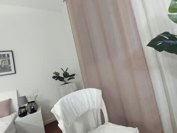 webcam girl ehotlovea live cam image #10451547
