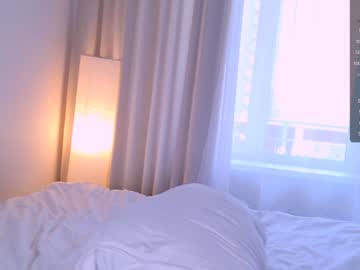 webcam girl im_milla live cam image #9883205