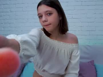webcam girl lilly_bb_girl live cam image #3568252