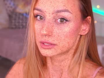 webcam girl artease live cam image #4451911