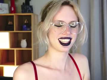 webcam girl audreycarvin live cam image #12535232