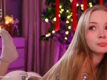 webcam girl lissa_meooow live cam image #11925996