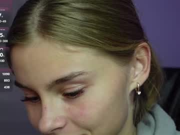 webcam girl abby_laker live cam image #10949287