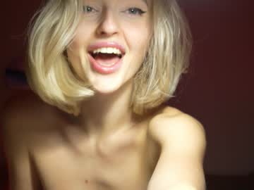 webcam girl yournaughtymiss live cam image #11779197