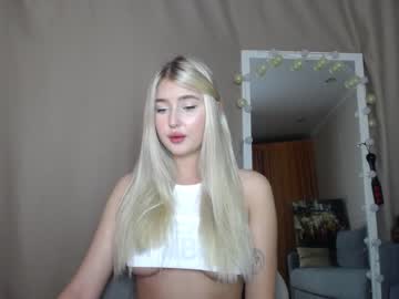 webcam girl cute18cute live cam image #2945626