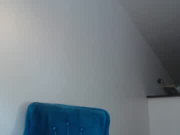 webcam girl claireparis live cam image #6902414