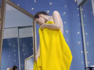 webcam girl kriskras__ live cam image #7370474