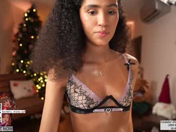 webcam girl amnie_ live cam image #11453250
