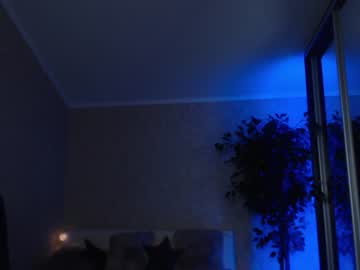 webcam girl shy_hott1e live cam image #208347