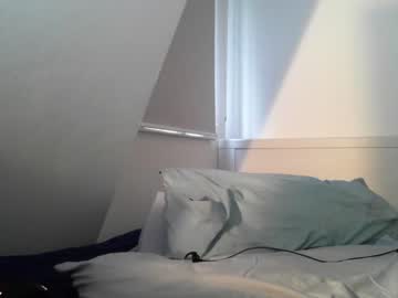 webcam man bigbrit_17 live cam image #1522420