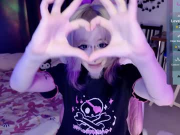 webcam girl lollyshy__ live cam image #10556561