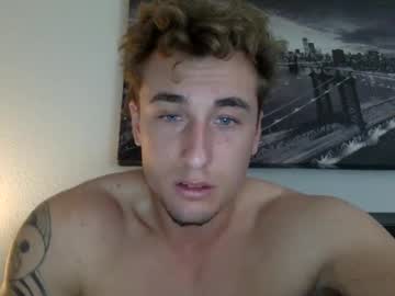 webcam man fit_italian_model live cam image #10260193