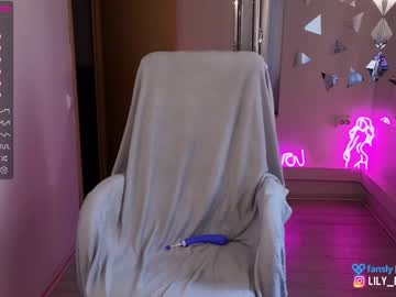 webcam girl lily_ewing live cam image #6759396