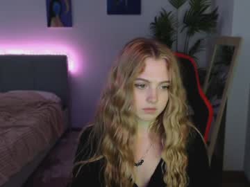 webcam girl small_blondee live cam image #10721194